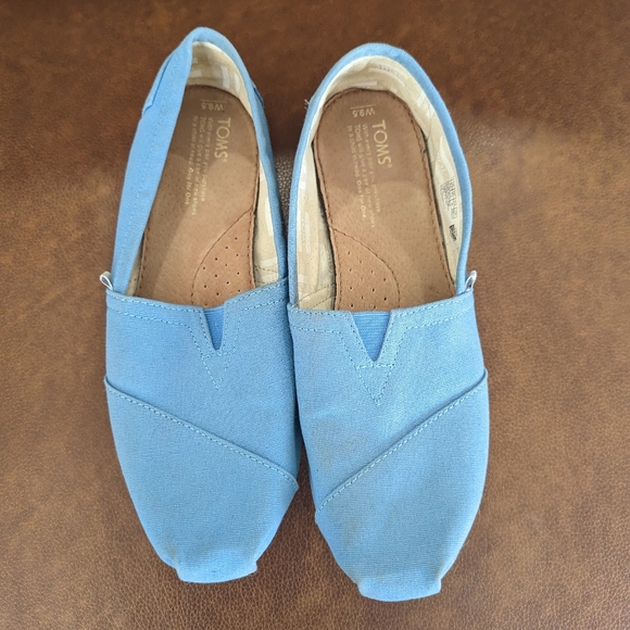 Sky Blue Toms - Picture 2 of 3